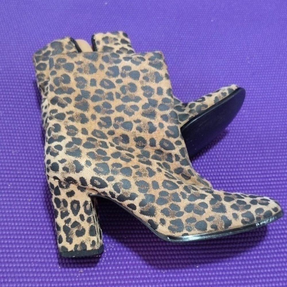 Leopard Print Genuine Leather Square Toe Block Heel Ankle Boots Size 5B 15902 - Picture 3 of 5
